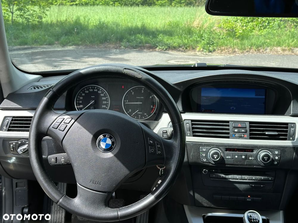 BMW Seria 3 320d DPF - 16