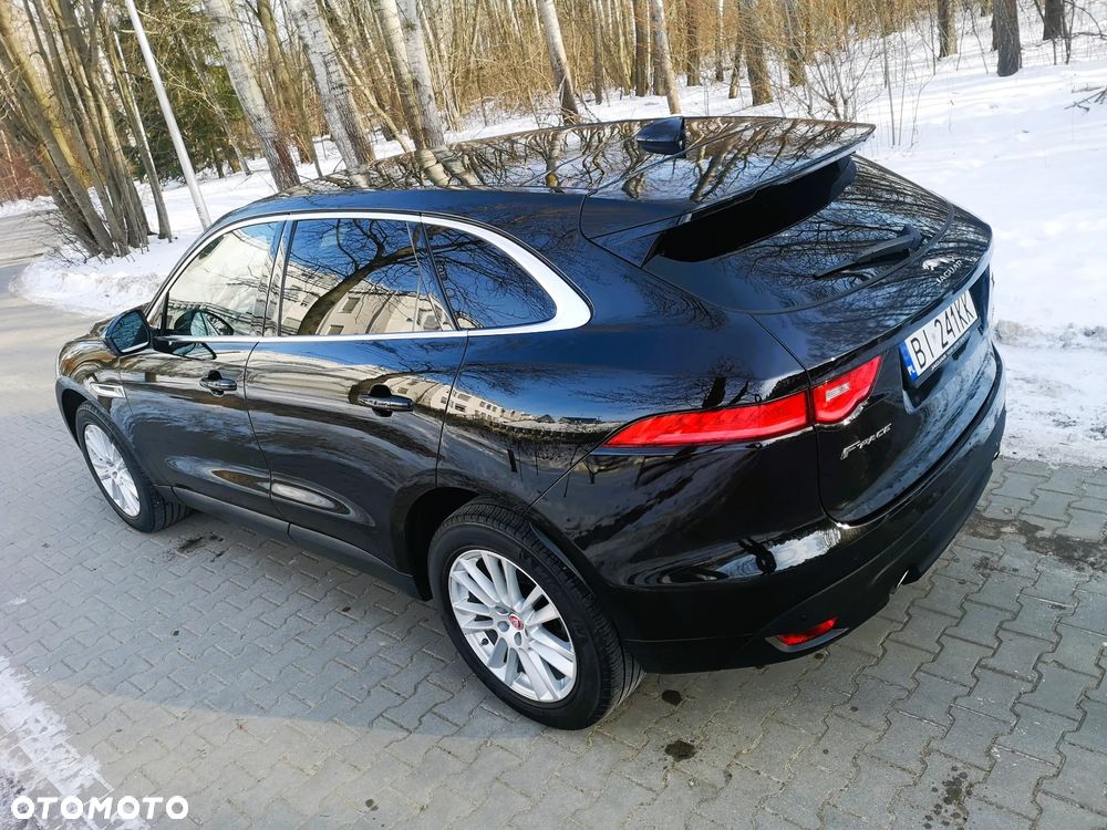 Jaguar F-Pace - 4