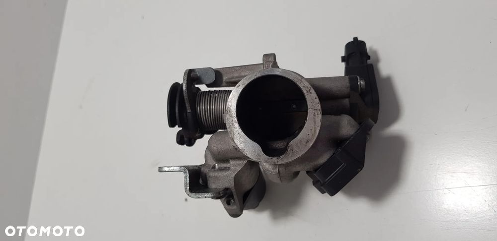 Peugeot Metropolis 400 Przepustnica - 2