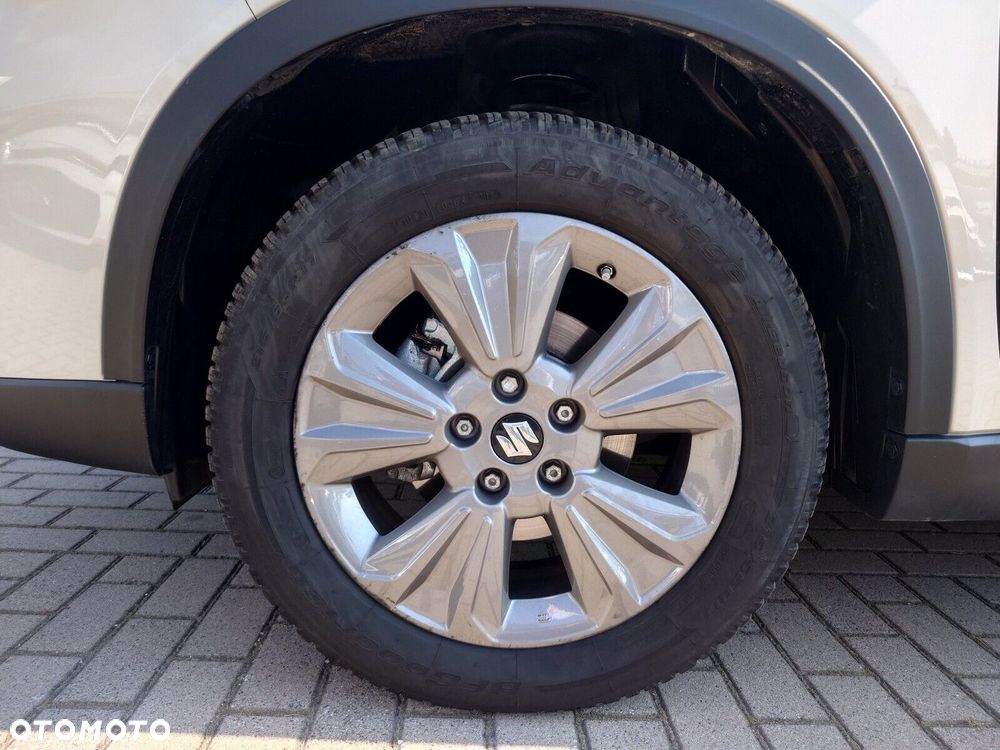 Suzuki Vitara - 25