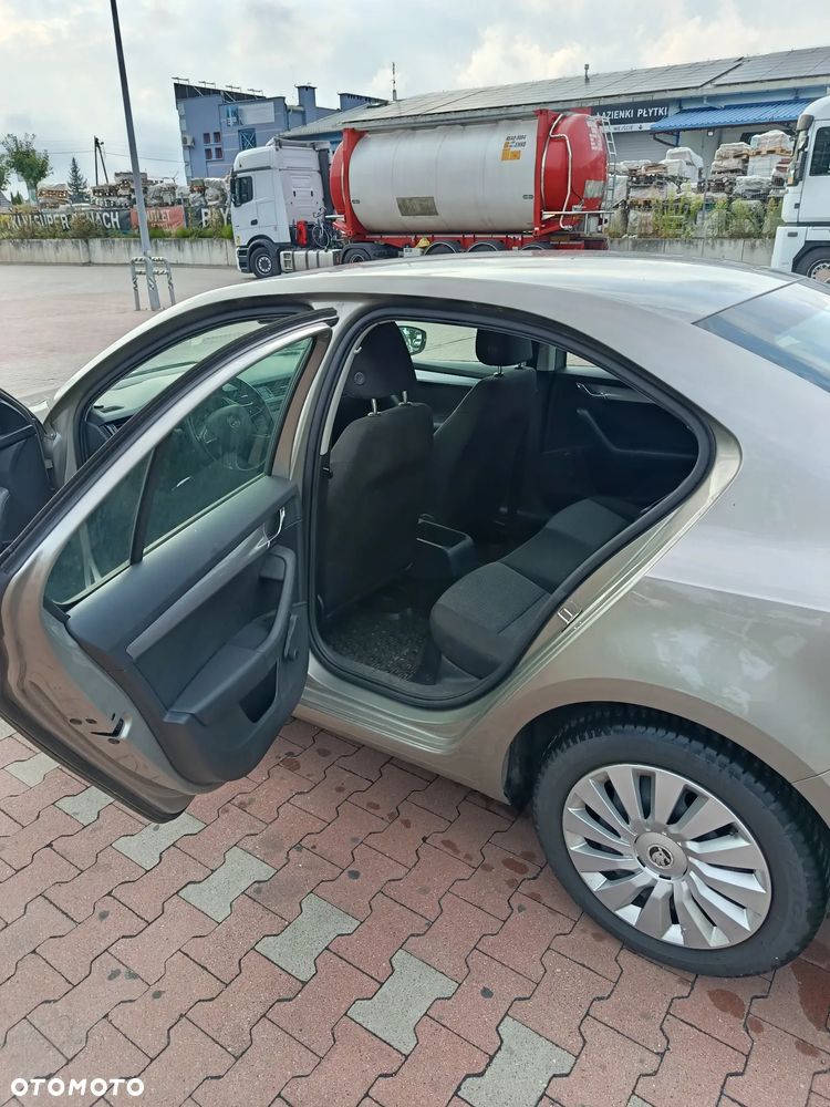 Skoda Octavia 1.4 TSI Active - 10