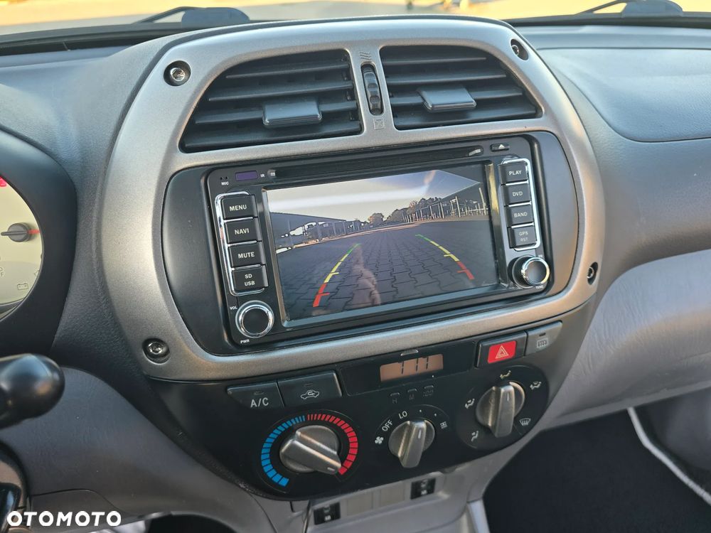 Toyota RAV4 - 24