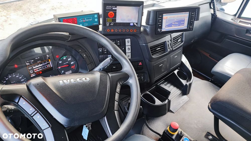 Iveco Stralis 360 euro 6 Olympus RossRoca - 4