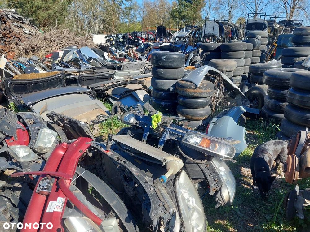KOMPLETNY PRZÓD MASKA ZDERZAK BŁOTNIKI LAMPY PAS FIAT PUNTO II 647 - 22