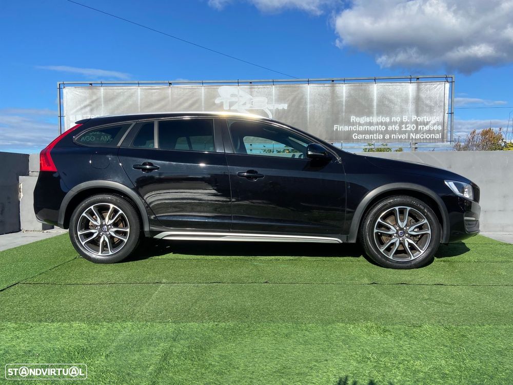 Volvo V60 Cross Country 2.0 D4 Pro - 3