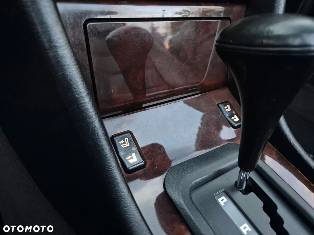 Mercedes-Benz W124 (1984-1993) - 26