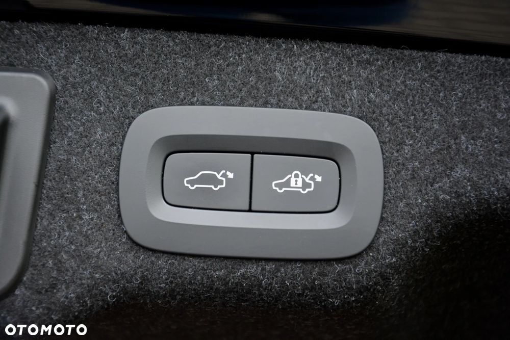 Volvo S90 - 31