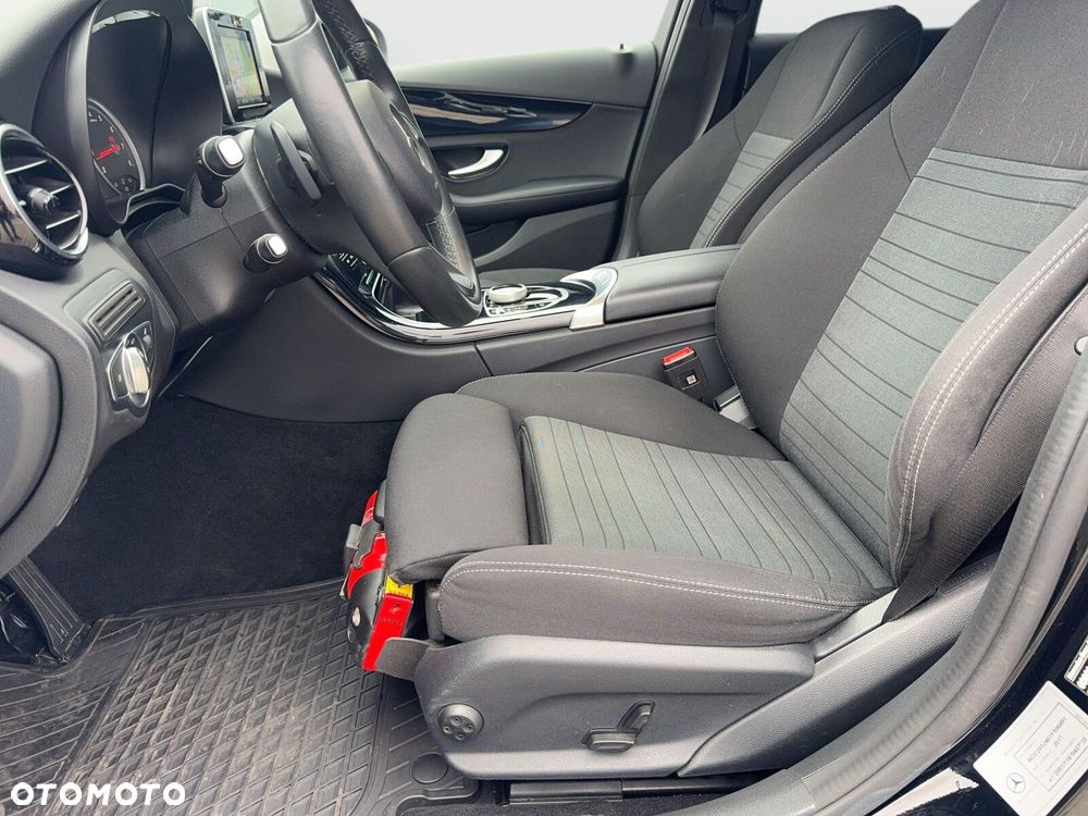 Mercedes-Benz Klasa C 180 9G-TRONIC - 16