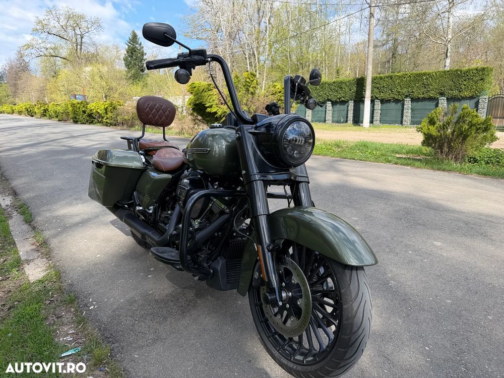 Harley-Davidson Road King Special - 2