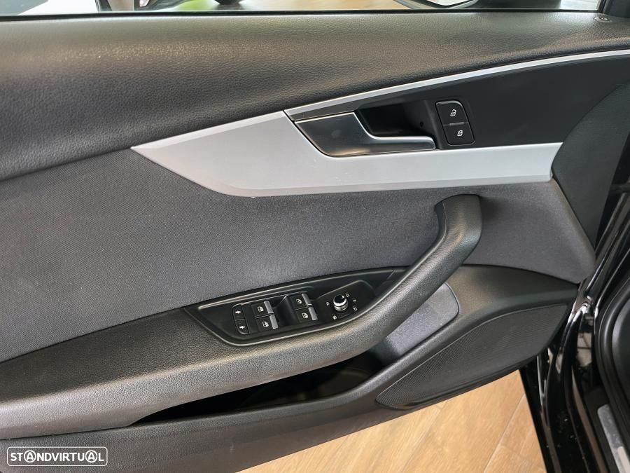 Audi A4 Avant 2.0 TDI Advance - 21