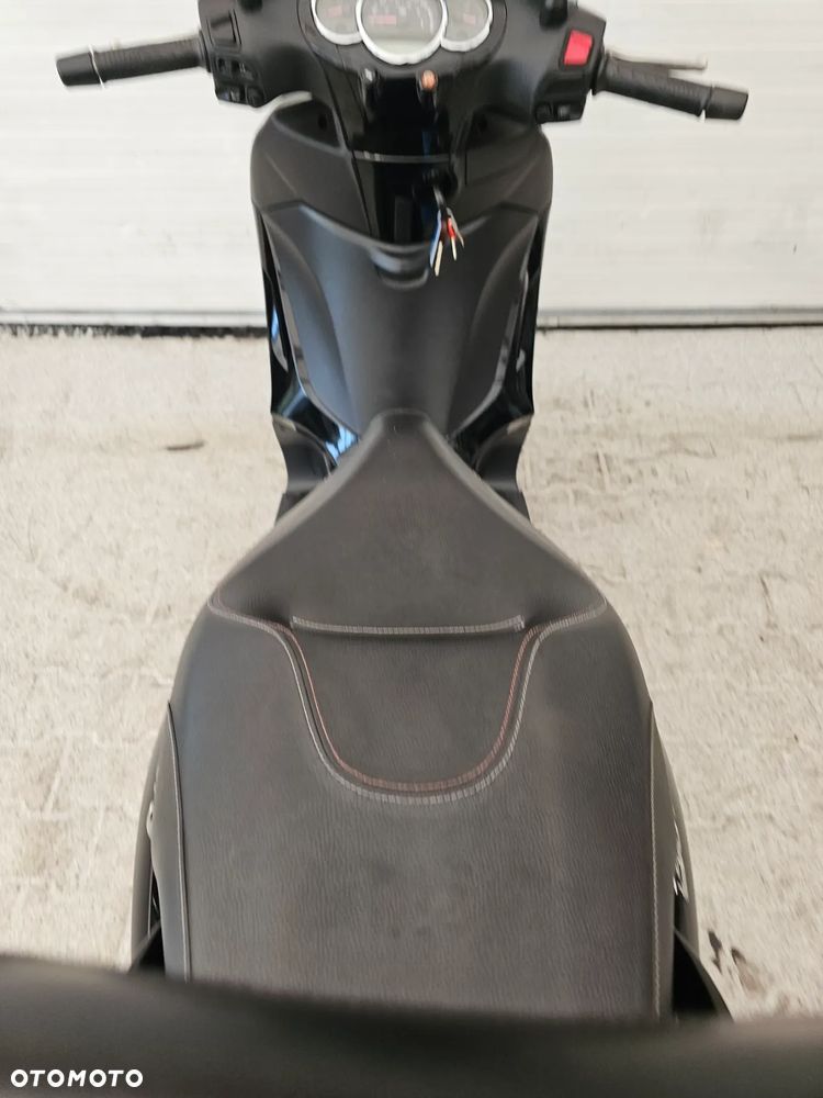 Piaggio Beverly - 32