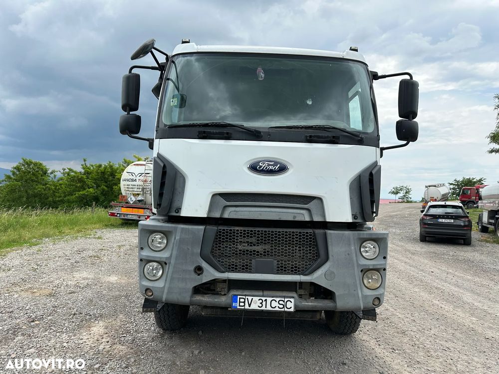 Ford Cargo 4142 - 2