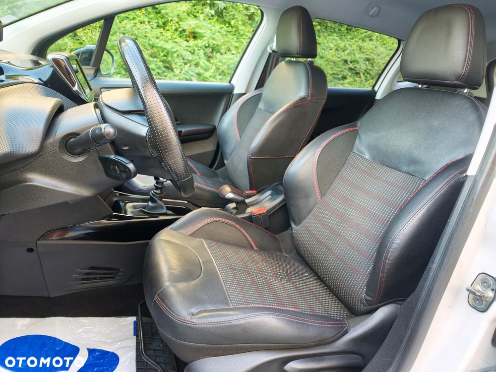 Peugeot 2008 PureTech 130 Stop&Start GT-Line Edition - 26