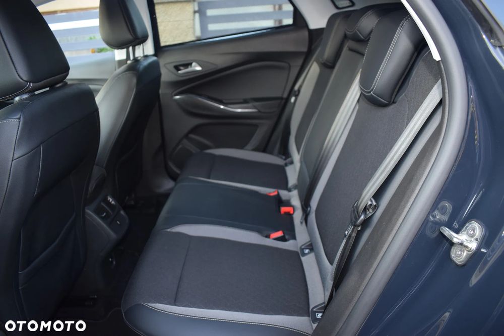 Opel Grandland X 1.6 Start/Stop Automatik Business INNOVATION - 12