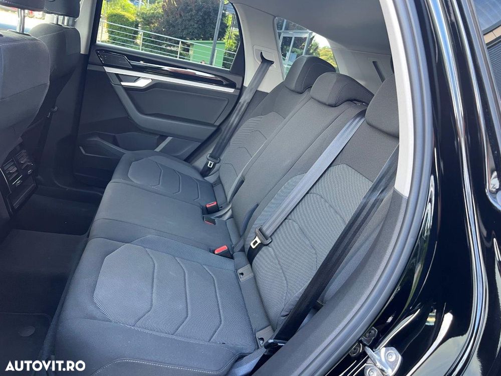 Volkswagen Touareg 3.0 V6 TDI SCR 4Motion Automatik - 9