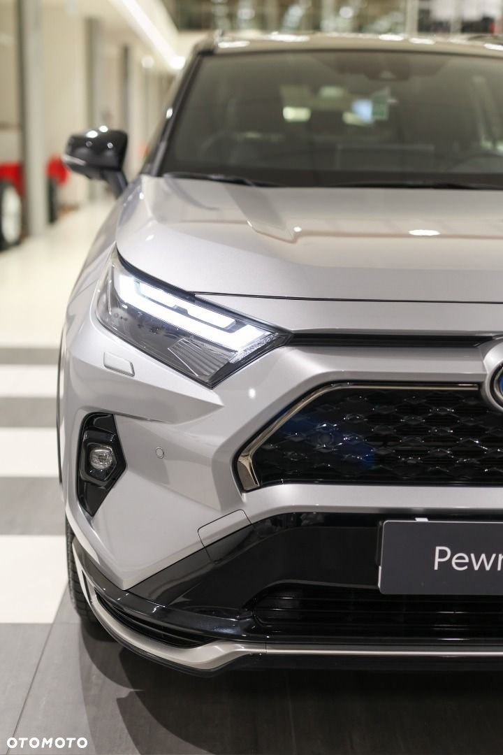 Toyota RAV4 - 16