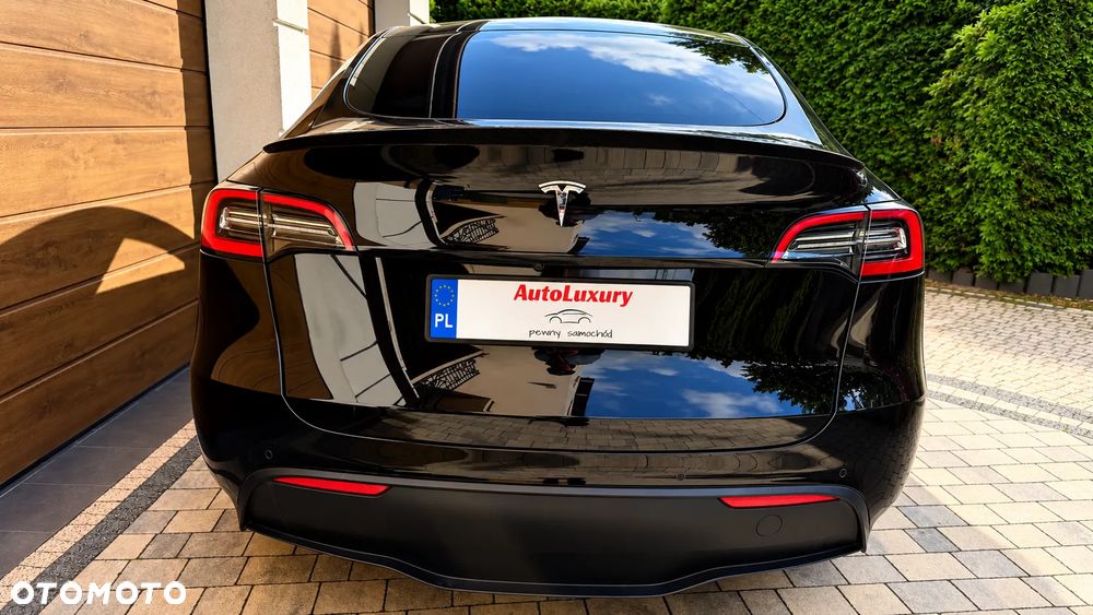 Tesla Model Y Performance AWD - 7