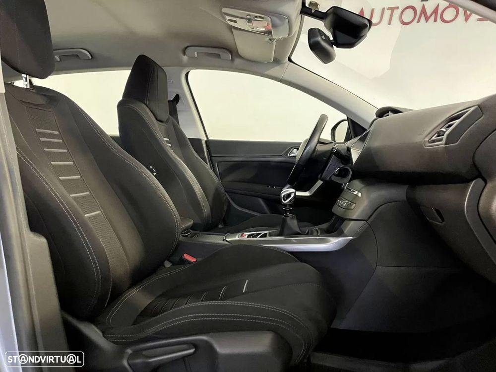 Peugeot 308 1.6 e-HDi Active - 27