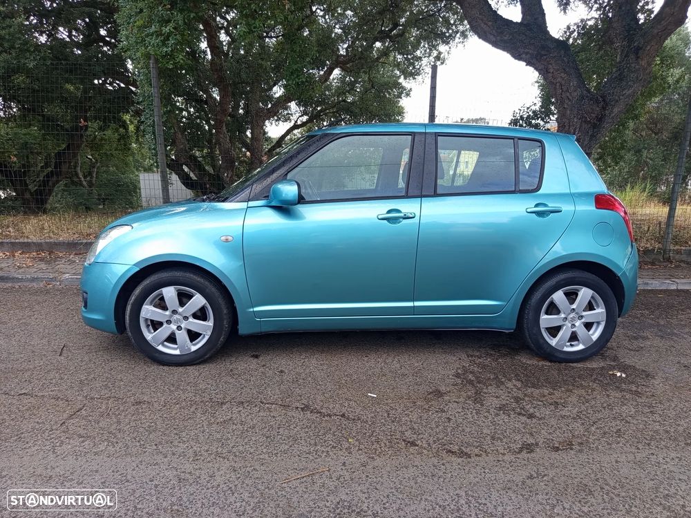 Suzuki Swift 1.3 DDiS Sport - 4