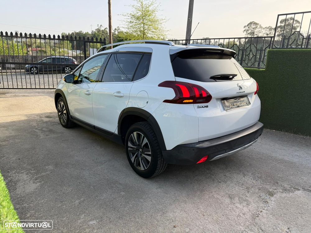 Peugeot 2008 PureTech 130 Stop&Start EAT6 Allure - 4