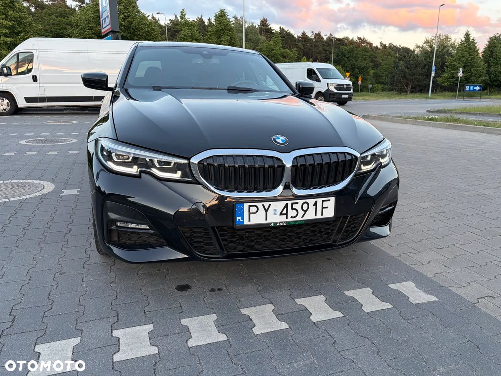 BMW Seria 3 330e M Sport - 12