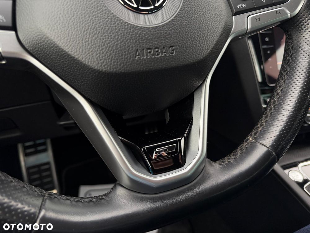 Volkswagen Passat - 30