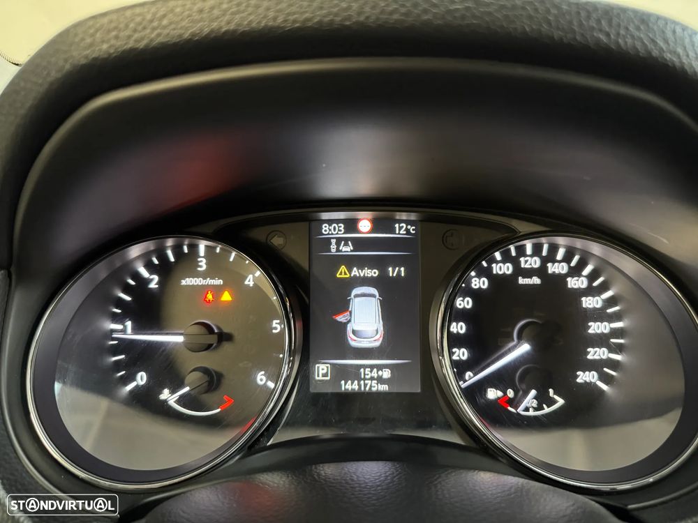 Nissan Qashqai 1.6 dCi Xtronic TEKNA - 17