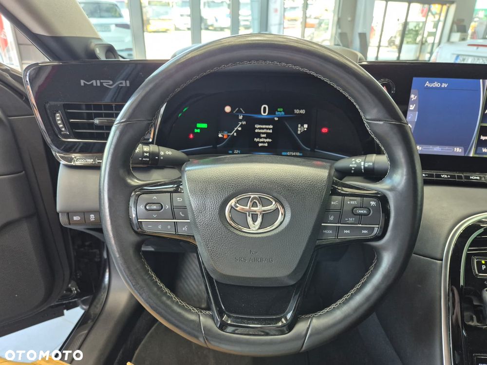Toyota Mirai Executive - 23