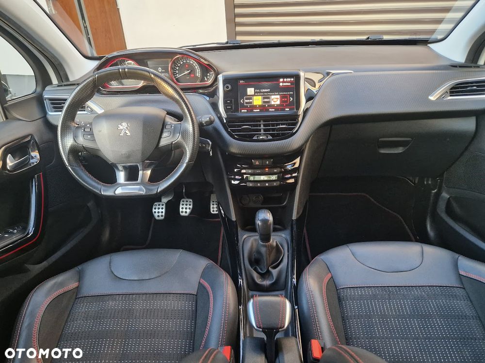 Peugeot 2008 PureTech 110 Stop&Start GT-Line Edition - 16