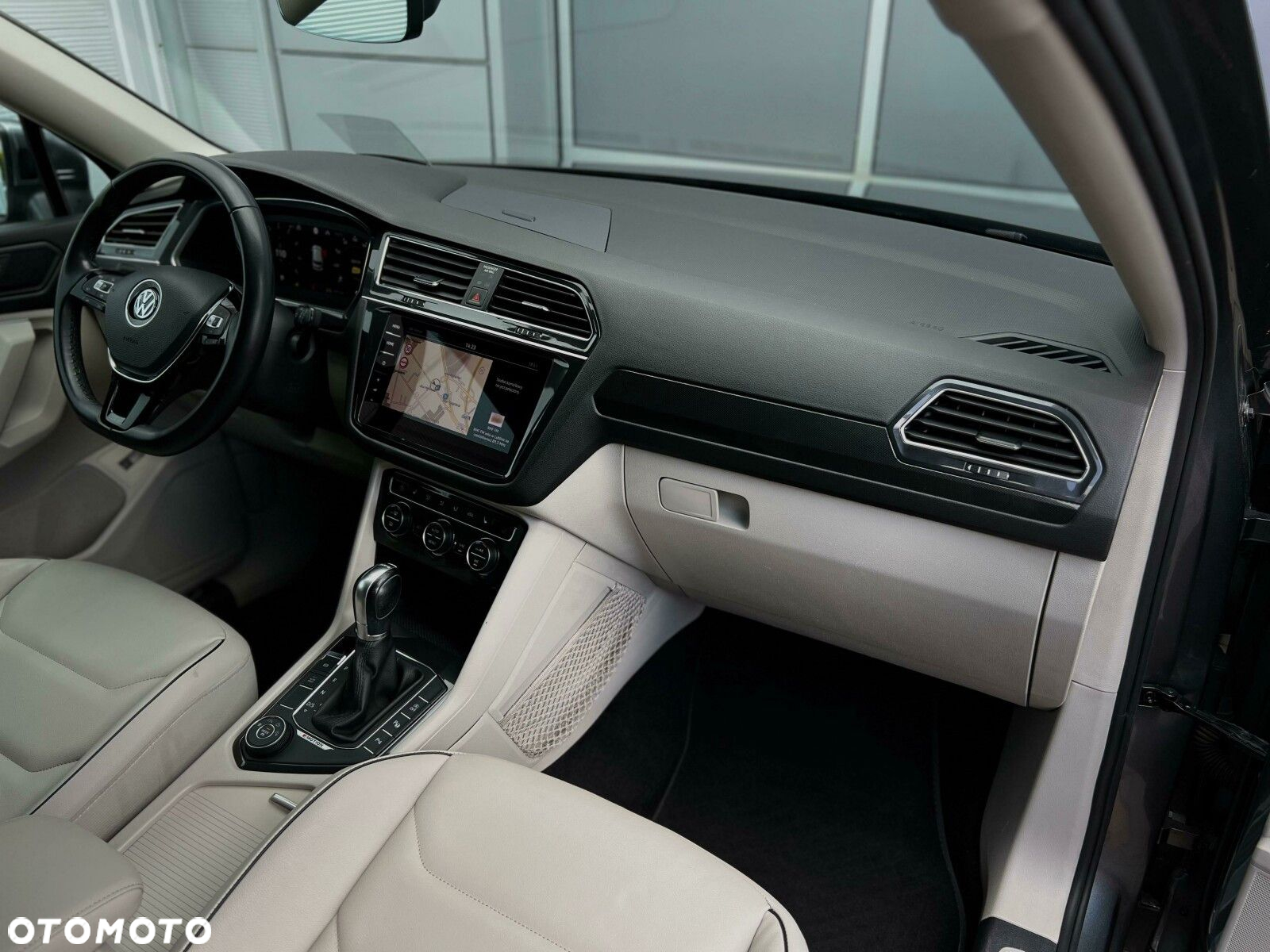 Volkswagen Tiguan Allspace 2.0 TSI 4Mot Highline DSG 7os - 16
