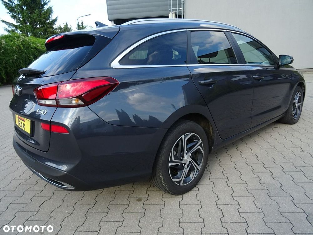 Hyundai i30 1.0 T-GDI Smart - 9