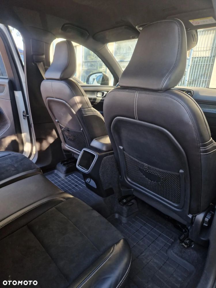 Volvo XC 40 D4 AWD R-Design - 9