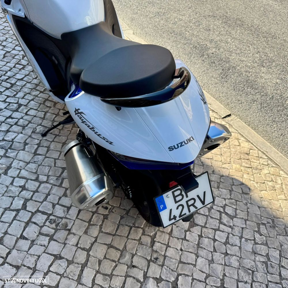 Suzuki Hayabusa GSX 1300 R - 25