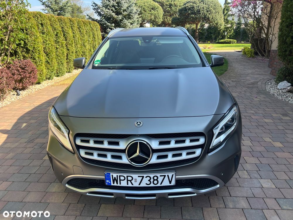 Mercedes-Benz GLA 200 7G-DCT AMG Line - 19