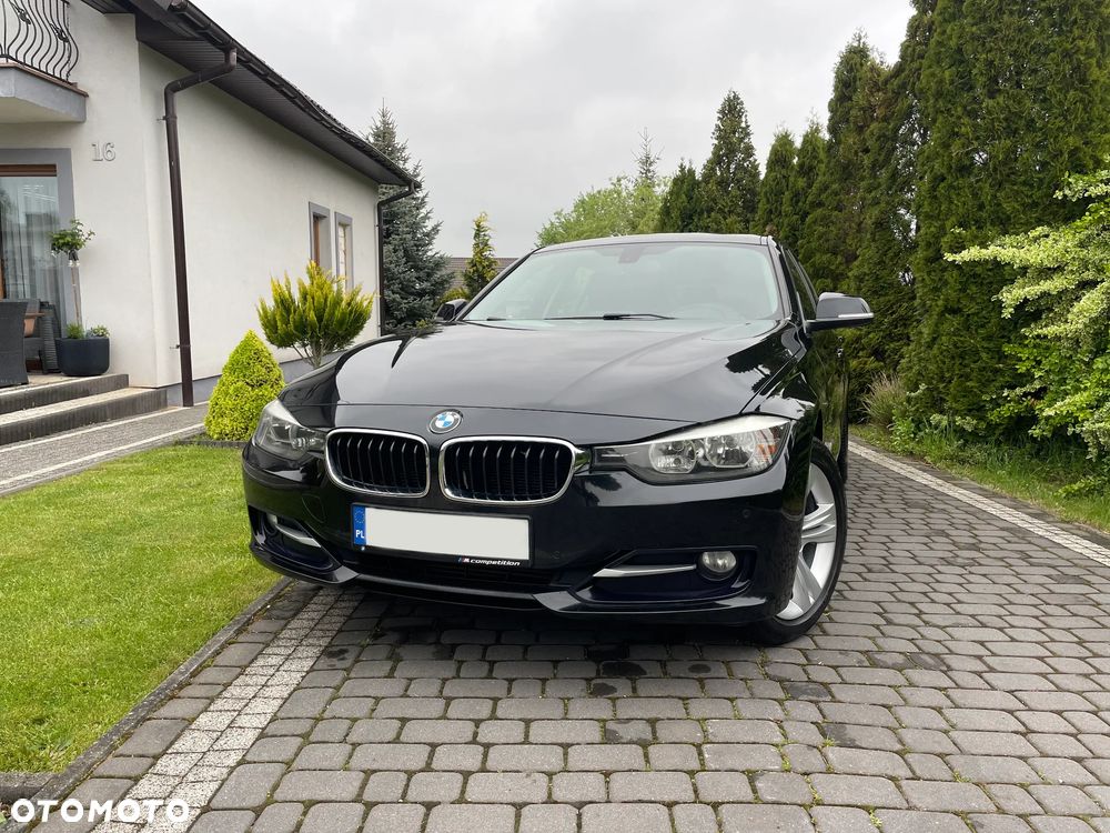 BMW Seria 3 318d Sport Line - 28