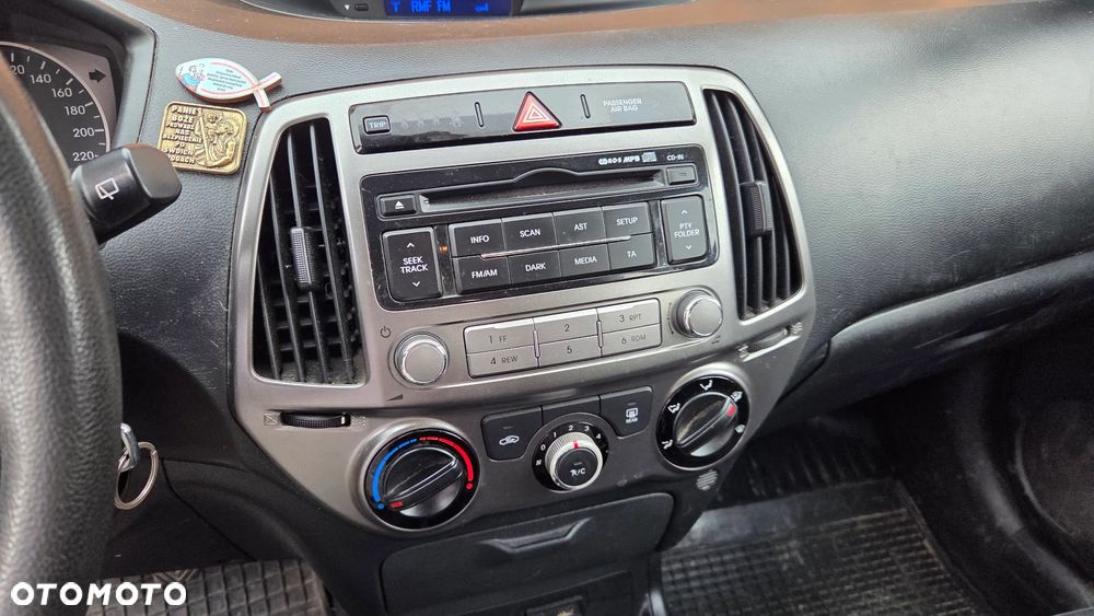 Hyundai i20 - 16