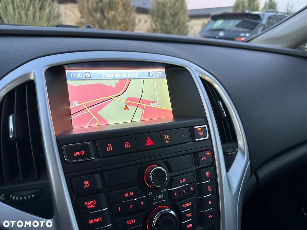 Opel Astra 1.6 T Cosmo - 18