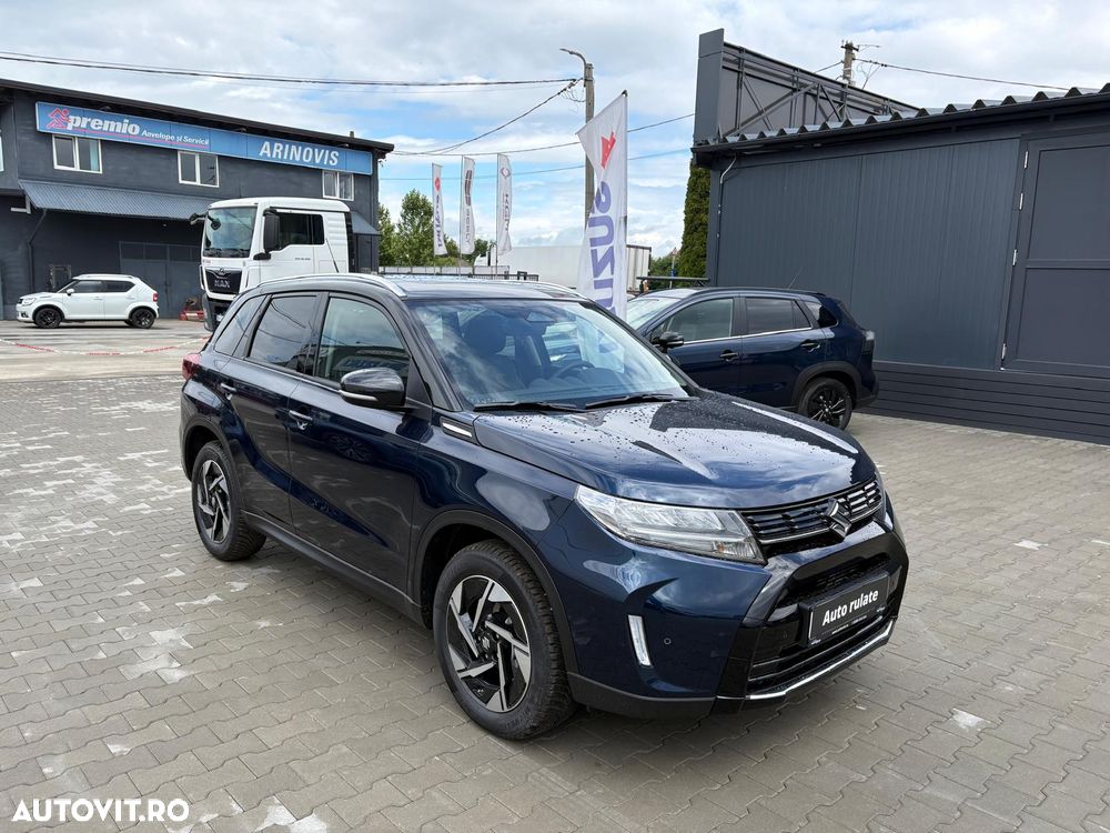 Suzuki Vitara 1.4 Boosterjet 6MT AllGrip MHEV Luxus - 3