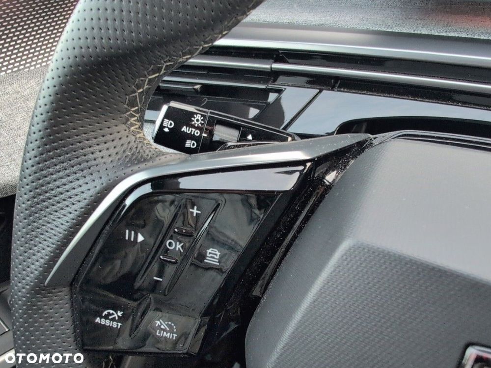 Peugeot 5008 1.2 PureTech mHEV GT S&S e-DCS6 - 30