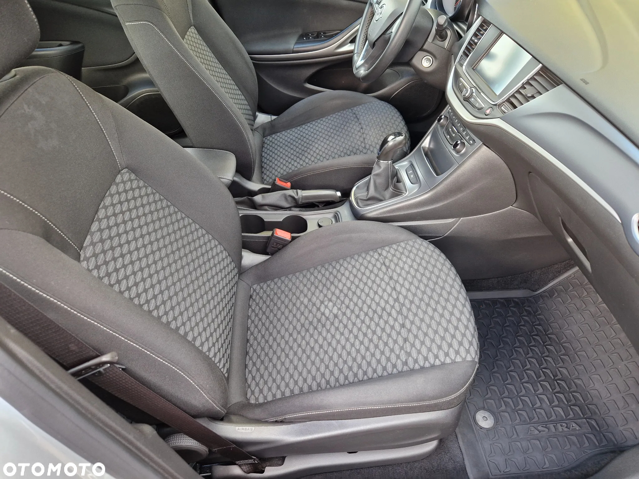 Opel Astra V 1.4 T Dynamic - 14