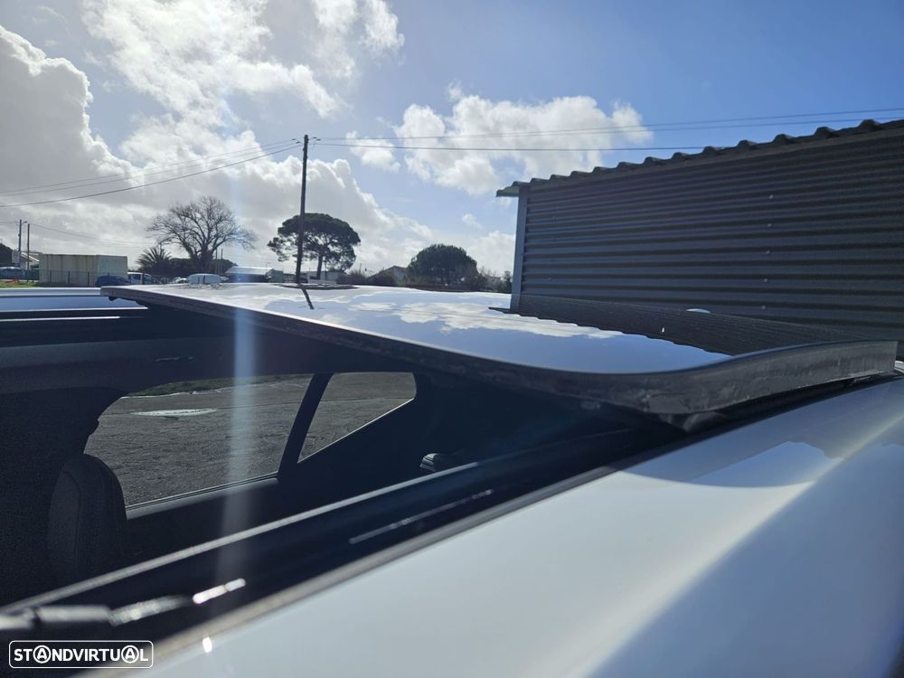 Volvo XC 40 D4 AWD Geartronic Momentum Pro - 56