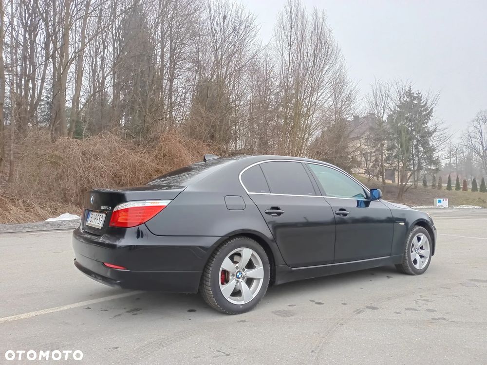 BMW Seria 5 525d - 5