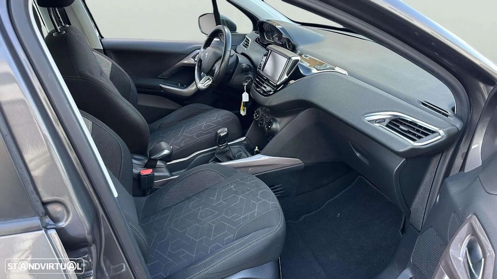 Peugeot 2008 1.2 PureTech Allure - 13