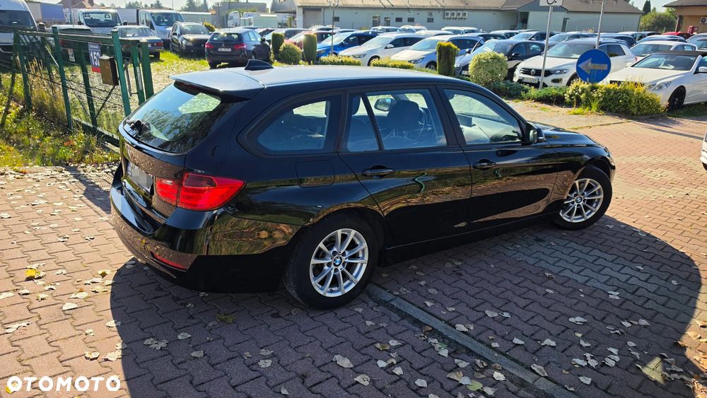 BMW Seria 3 - 18