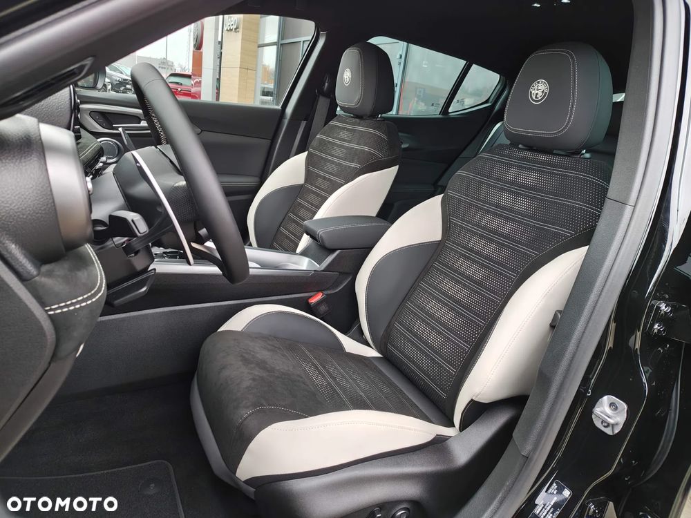 Alfa Romeo Tonale 1.5 T4 GSE mHEV Sport Speciale DCT - 11