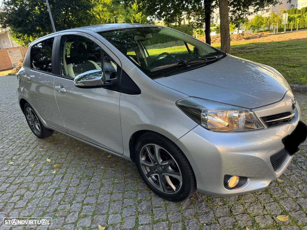 Toyota Yaris 1.4 D-4D Sport+P.Techno +Navi - 17