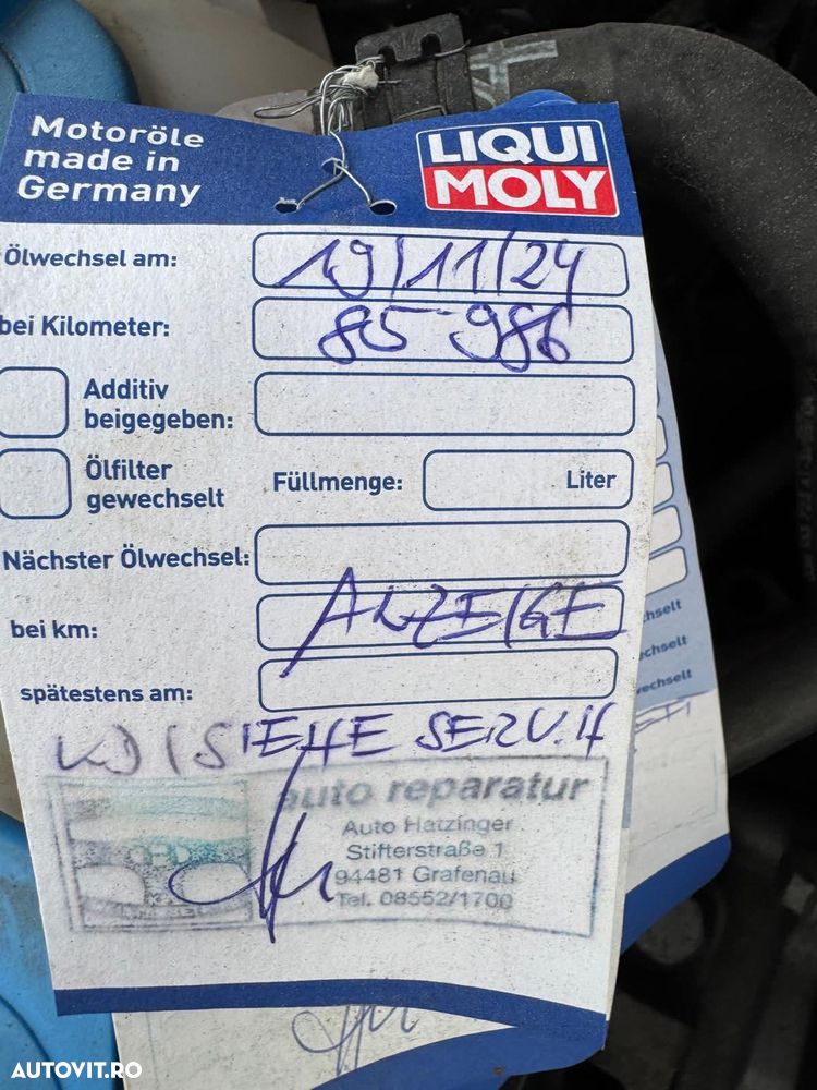 Volkswagen Golf - 10