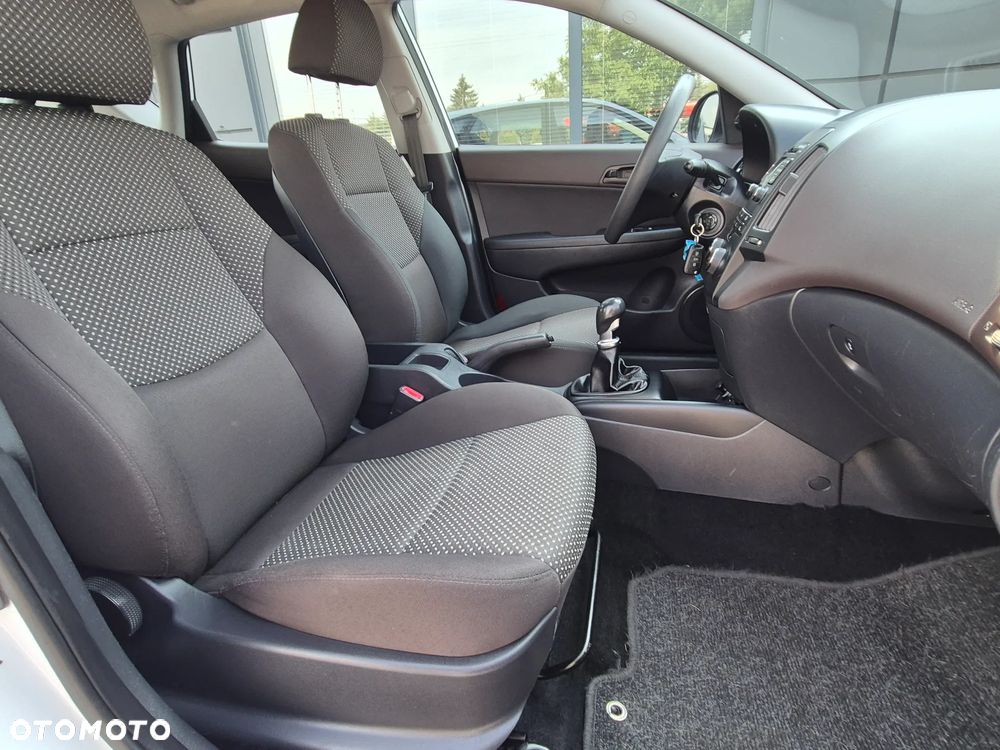 Hyundai i30 1.4 Blue Comfort - 33