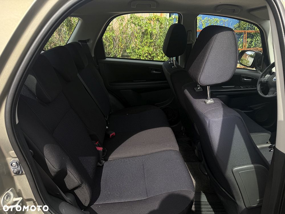 Fiat Sedici 1.6 16V 4x4 Luxury - 6