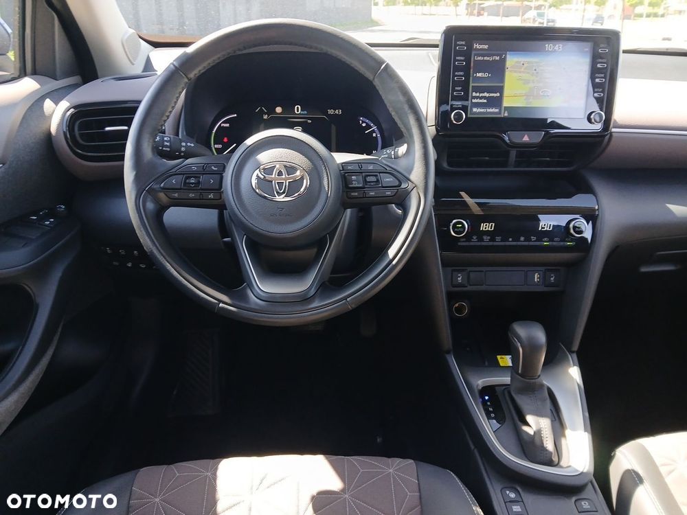 Toyota Yaris Cross - 25